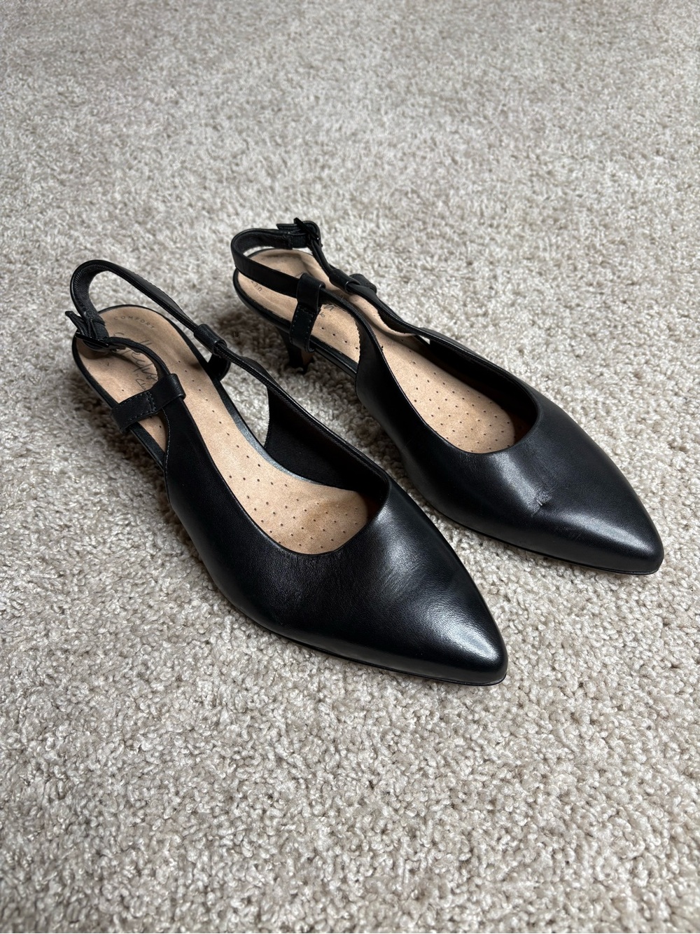 Clarks Keeply Lane Kitten Heel Pumps